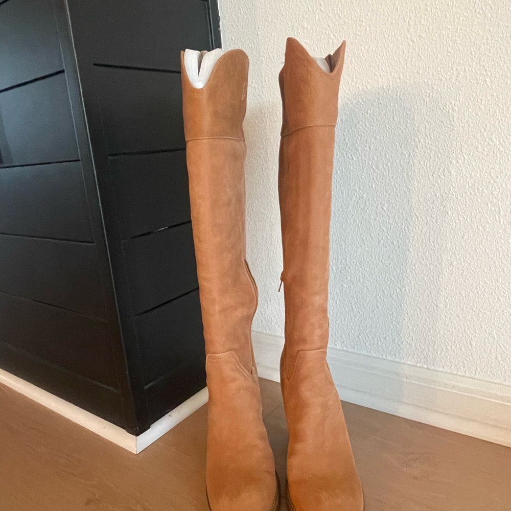 Women's Tan Knee-High Boots